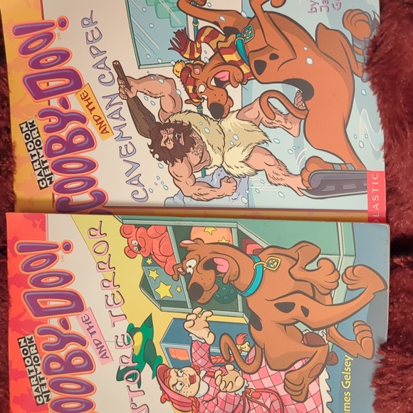 Scooby-Doo! Book Bundle of 8 Mysteries Plus bonus book of Student World Records! - Picture 11 of 16